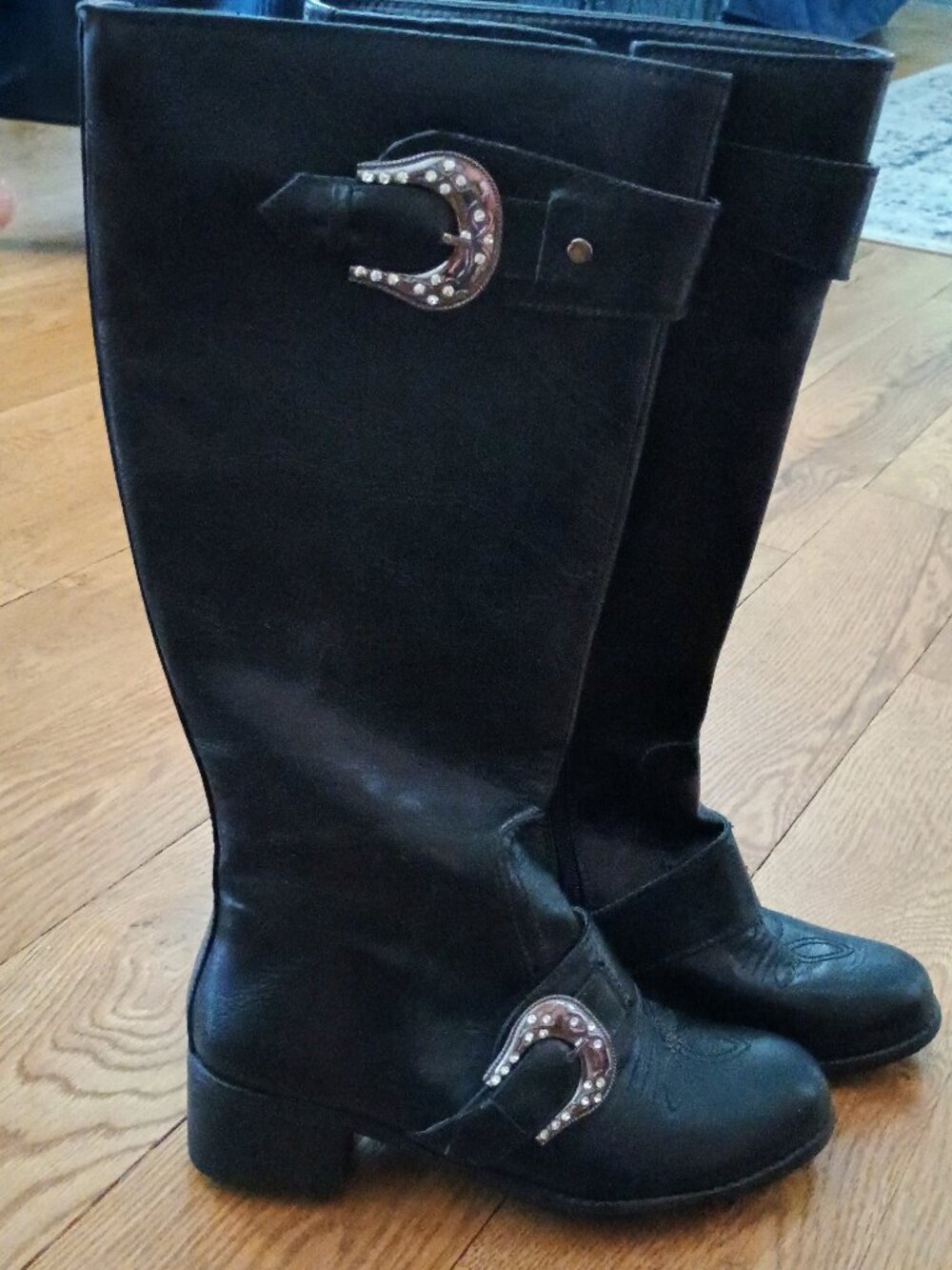 Black Roper Boots with Rhinestone Buckles - Picture 6 of 9